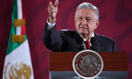 AMLO DESPREOCUPADO, LE RECOMIENDA A LA OPOSICIÓN AGRUPARSE EN UN BLOQUE CONSERVADOR