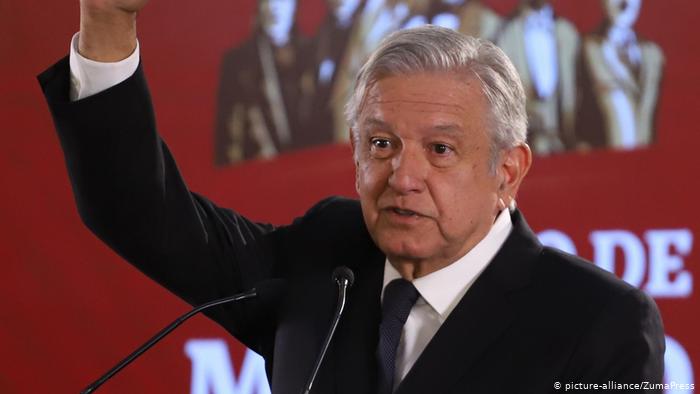 LÓPEZ OBRADOR EXIGE QUE ABAJOFIRMANTES SE DISCULPEN POR APOYAR A LOS NEOLIBERALES