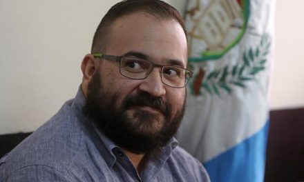 MUERE TRAS ACCIDENTE AUTOMOVILÍSTICO FISCAL QUE LLEVABA EL CASO DE JAVIER DUARTE