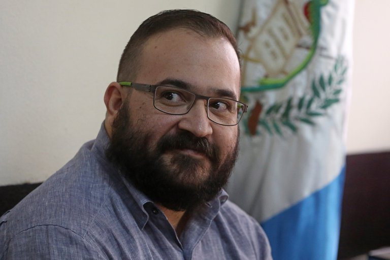 MUERE TRAS ACCIDENTE AUTOMOVILÍSTICO FISCAL QUE LLEVABA EL CASO DE JAVIER DUARTE