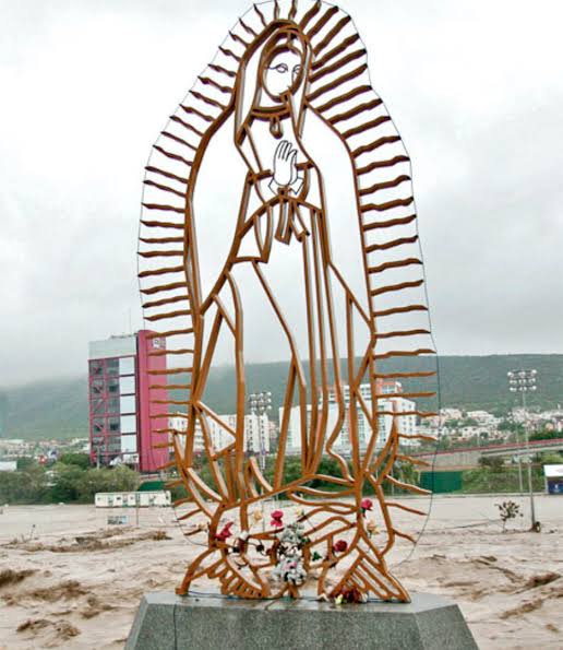 YA ESTA CASI TODO LISTO PARA LA REINSTALACIÓN DE LA VIRGEN EN EL RÍO, LA RESTAURACIÓN DE LA MISMA YA FINALIZÓ Y DAN INICIO A LA CONSTRUCCIÓN DE LA NUEVA BASE