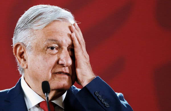 Y AUNQUE PARECE QUE NO HAY GENTE, AMLO INFORMA DE MÁS DE 800 MIL FIRMAS PARA CONSULTA A EX PRESIDENTES