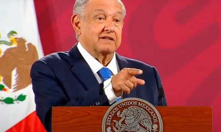 ASEGURA AMLO QUE LOS FUNCIONARIOS TENÍAN EL FONDEN SOLO COMO CAJA CHICA