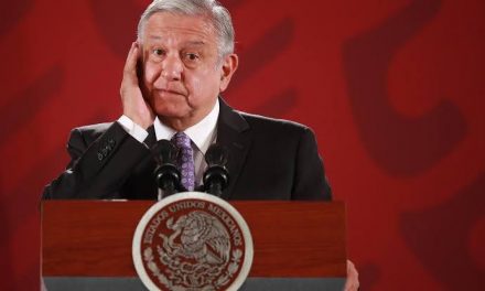 TOTAL, EL DINERO SOBRA ¿VERDAD PRESIDENTE? DICEN QUE LA CONSULTA POPULAR LE COSTARÁ A MÉXICO 1,000 MDP MÁS CARA QUE EL SHOW QUE ARMARON DEL AVIÓN PRESIDENCIAL