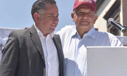 SANTIAGO NIETO SE QUEDA A LOS PIES DEL “COMANDANTE SUPREMO” SIR ANDRES MANUEL LÓPEZ OBRADOR PARA SER CANDIDATO A GUBERNATURA DE QUERÉTARO<br>¿PRÁCTICAS PRIISTAS EN MORENA?