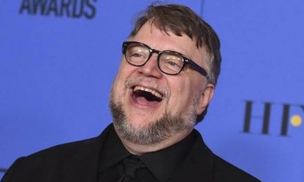 CINEASTA MEXICANO GUILLERMO DEL TORO FESTEJA SU CUMPLEAÑOS ALIADO CON AEROLINEA AEROMÉXICO PARA REGALAR VIAJES A LOS MÁS NECESITADOS