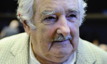 ¿NIETZSCHE, ERES TÚ? JOSÉ MUJICA, EX PRESIDENTE DE URUGUAY ALIENTA A LOS JÓVENES A LUCHAR POR SU “LIBERTAD INTERIOR”