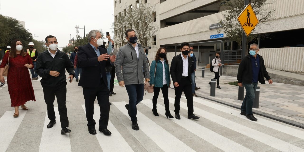 EL ALCALDE DE MONTERREY ADRIÁN DE LA GARZA EN COLABORACIÓN CON EL TEC INAUGURAN LA REMODELACIÓN DE LA AVENIDA JUNCO DE LA VEGA.