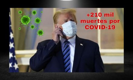 DONALD TRUMP SI TUVO LA SUERTE DE VOLVER A APARECER EN ACTO PÚBLICO EN CASA BLANCA, LOS MÁS DE 210 MIL MUERTOS POR COVID DE USA POR DESGRACIA NO