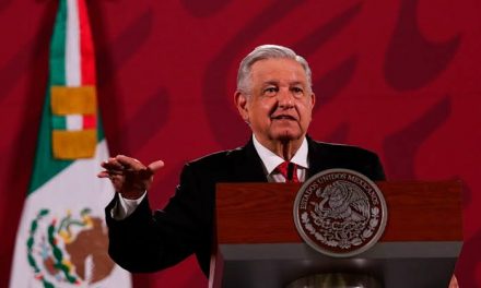 PARA LÓPEZ OBRADOR, LAS DETENCIONES DE CIENFUEGOS Y GARCÍA LUNA SON UNA MUESTRA NEGATIVA DEL NEOLIBERALISMO