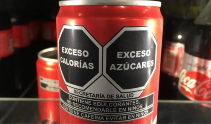 ASEGURAN NO EXISTIÓ NINGUNA NEGOCIACIÓN CON COCA-COLA POR ETIQUETADO EN REUNIÓN DE AMLO CON ELLOS