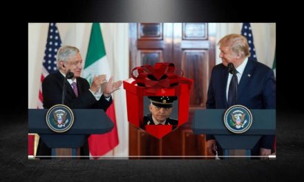 PARECE QUE DONALD TRUMP SI ES AGRADECIDO CON LÓPEZ OBRADOR POR NO FELICITAR AL PRESIDENTE ELECTO JOE BIDEN Y NOS DEVUELVE AL GENERAL CIENFUEGOS COMO REGALO PARA QUE ENFRENTE A ¿LA JUSTICIA? MEXICANA