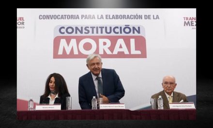 DA A CONOCER AMLO LA CONSTITUCIÓN MORAL, LA CUAL ESPERA SE CUMPLA ACORDE A LOS PRINCIPIOS DE LOS MEXICANOS