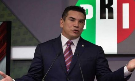 VIENE ALEJANDRO MORENO A NUEVO LEÓN PARECE QUE LAS ENCUESTAS INDICAN QUE MORENA ARRASARÁ EN EL ESTADO Y BUSCAN FRENAR ESA INERCIA CON EL PAN A COMO DE LUGAR