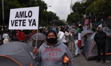 FRENAAA REALIZA MITÍN EN ÁNGEL DE LA INDEPENDENCIA, AMLO LOS RETA Y ELLOS ACEPTAN