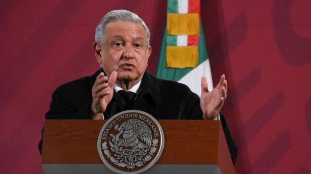 ANDRÉS MANUEL LOPEZ OBRADOR SIEMPRE CON “OTROS DATOS” EL Y SÓLO EL, CONFÍA EN PLENO REPUNTE DE PANDEMIA QUE EL CORONAVIRUS SE IRÁ MUY RÁPIDO