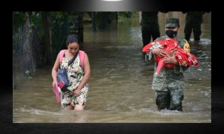 Y UN MES DESPUÉS, GENTE DAMNIFICADA EN TABASCO RECIBIRÁ APOYO DE 10 MIL PESOS