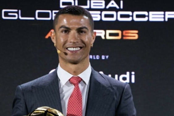 CR7, EL JUGADOR DEL SIGLO XXI, CAUSA POLÉMICA POR PREMIOS DONDE EL ES INVERSIONISTA Y SU AGENTE EL ORGANIZADOR