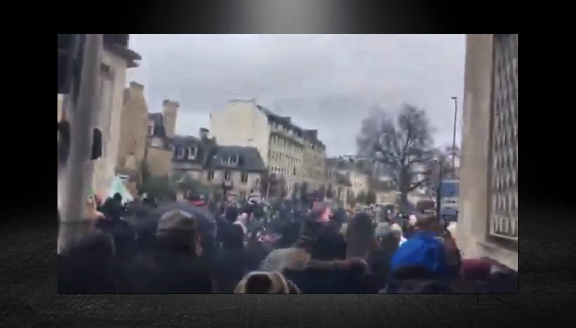 LA REVOLUCIÓN FRANCESA QUE CAMBIÓ AL MUNDO VOLVERÁ A SUCEDER, SE ENFRENTAN EN FRANCIA MANIFESTANTES Y POLICÍA