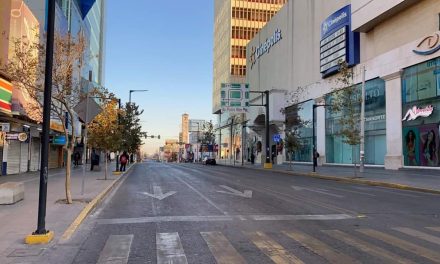 COMERCIO INFORMAL APROVECHA LA MITAD DE SEMANA PARA NO BAJAR INGRESOS DURANTE EL FIN DE SEMANA, SE ESPERA QUE MAÑANA NO HAYA NINGÚN ALMA EN EL CENTRO DE MTY