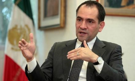 ARTURO HERRERA RESPONDE ANTE LAS ACUSACIONES DE QUE MÉXICO ESTÁ COMPRANDO DOSIS BARATAS, ‘’MÉXICO NO COMPRA VACUNAS DE SEGUNDA’’