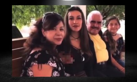 ROMPE EL SILENCIO FANÁTICA ACOSADA POR VICENTE FERNÁNDEZ Y MANIFIESTA SU TRISTEZA