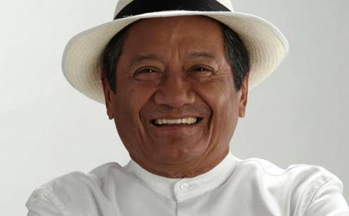 ACTOR DECLARA QUE ARMANDO MANZANERO TENÍA DÍAS DE HABER FALLECIDO PARA CUANDO LA NOTICIA FUE DIFUNDIDA. AÚN DESPUÉS DE LA MUERTE, SIGUE ESTANDO BAJO LOS REFLECTORES