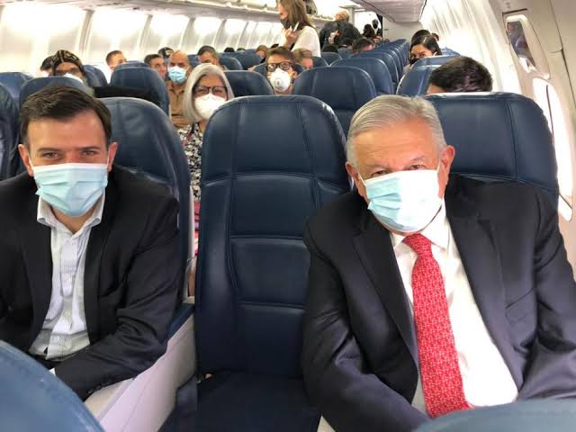 SI HUBIERA UTILIZADO EL AVIÓN PRESIDENCIAL, NO SE HUBIERAN EXPUESTO TANTAS PERSONAS. DESPUÉS DE DAR POSITIVO A COVID, TODA LA TRIPULACIÓN DEL VUELO COMERCIAL TENDRÁ QUE ENTRAR EN CUARENTENA GRACIAS A AMLO