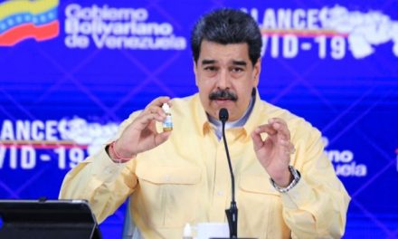 VENEZUELA GANA LA CARRERA CONTRA EL COVID-19. PRESENTA NICOLÁS MADURO LAS “GOTAS MÁGICAS”