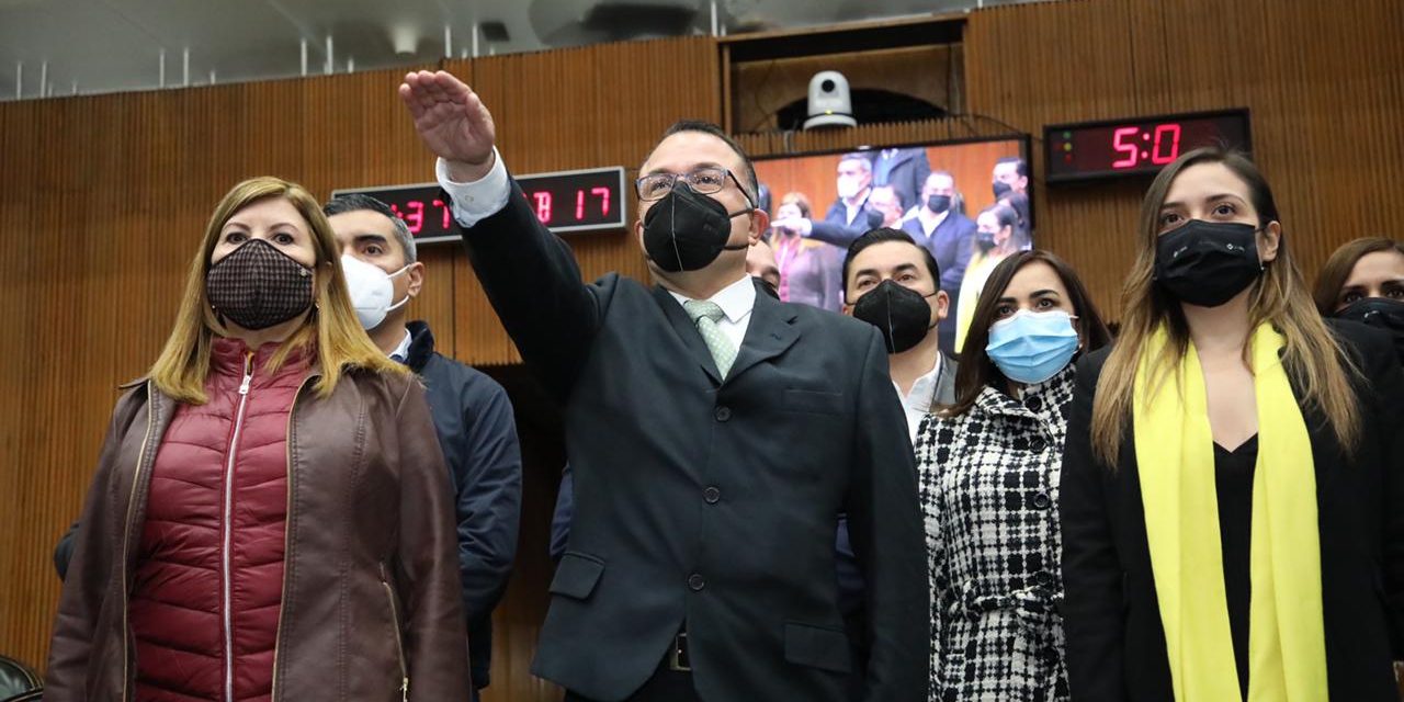 GERARDO GOVEA RINDIÓ PROTESTA COMO SUPLENTE DEL FALLECIDO DIPUTADO ZEFERINO JUÁREZ POR LO QUE RESTA DEL PERÍODO LEGISLATIVO