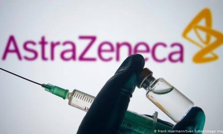 ASTRAZENECA RECIBE AUTORIZACIÓN PARA APLICARSE HASTA A LOS ADULTOS MAYORES DE 65 AÑOS