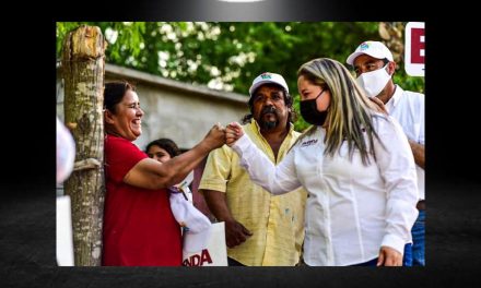 EL AMOR QUE LE BRINDA LA GENTE A BRENDA MENA, ES INCOMPARABLE <br>