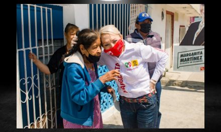 MARGARITA MARTÍNEZ CONTINÚA CON LOS BUENOS RECIBIMIENTOS EN ESCOBEDO