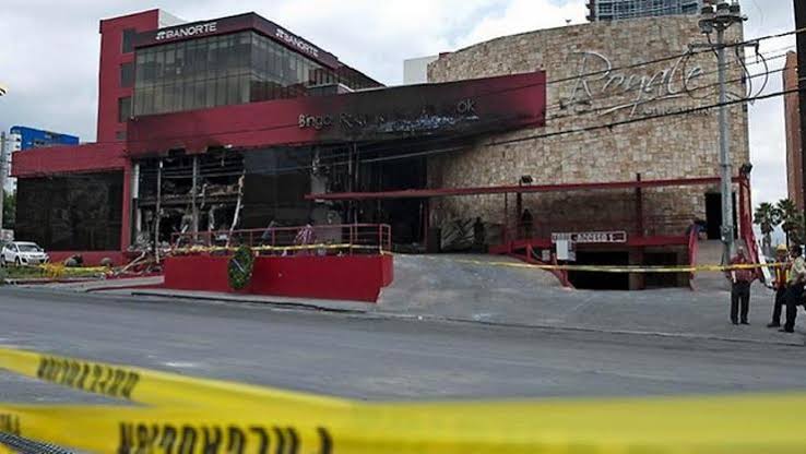 CASINO ROYALE PARA ABAJO, A 10 AÑOS DE LA TRAGEDIA LO DERRUMBARÁN MANUALMENTE