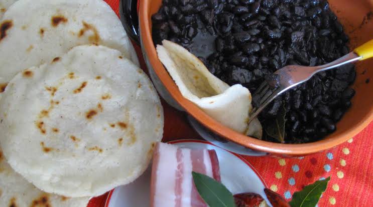 PRODUCCIÓN DE TORTILLA Y FRIJOL COMIENZA A COMPLICARSE EN MÉXICO <br>