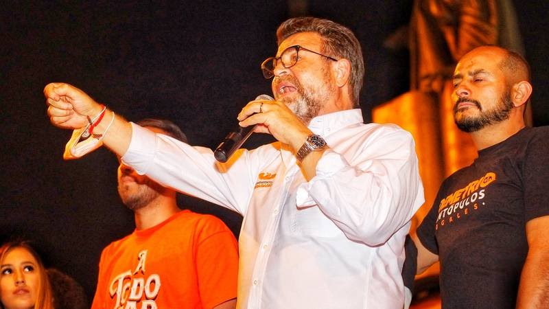 “DECLINA” EMECISTA A FAVOR DE CANDIDATO DE ALIANZA PAN-PRI-PRD EN SONORA; DIRIGENCIA RECHAZA DECISIÓN <br>