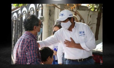 QUIEREN Y URGE A SANTA CATARINA TENER A UN CIUDADANO QUE PIENSE CON LA CABEZA PERO TAMBIÉN CON EL CORAZÓN AL MANDO