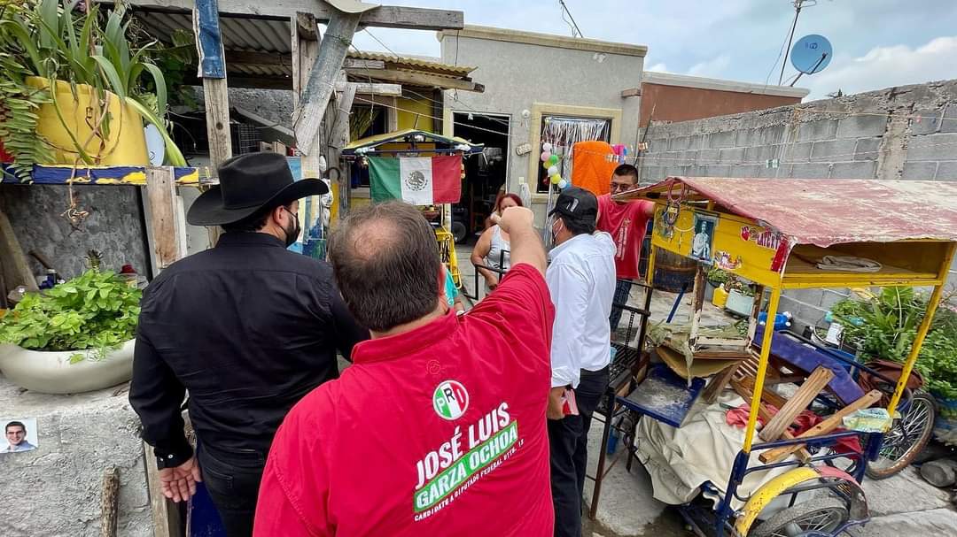 EL QUE NO AFLOJA EN SU TRABAJO DIARIO POR LA CIUDADANÍA ES JOSÉ LUIS GARZA OCHOA QUE SABE QUE LA CONTIENDA NO SERÁ SENCILLA, PERO CON SUS PROPUESTAS PUEDE SALIR VICTORIOSO EN SU DISTRITO <br>