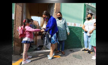 POR REPUNTE DE CONTAGIOS COVID EN NIÑOS,  DE NUEVO HAY POSIBILIDAD DE APLAZAR EL REGRESO A CLASES PRESENCIALES