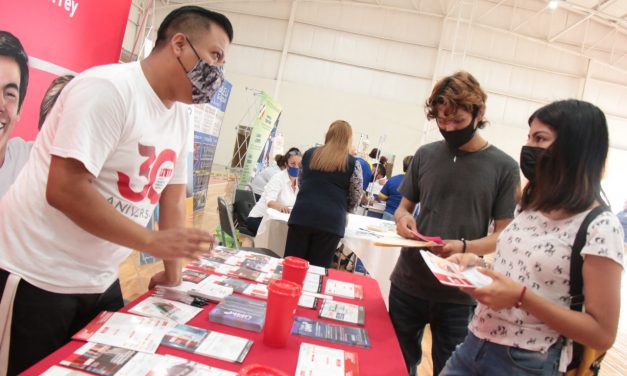 JUÁREZ SE PREOCUPA POR SUS JÓVENES POR LO QUE REALIZÓ UNA EXPO DE EMPLEOS SOLO PARA ESTE SECTOR