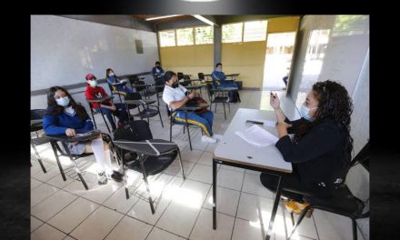 EN MÉXICO YA NO HAY RIESGO DE CONTAGIO EN CLASES PRESENCIALES, ACTUALIZAN SEMÁFORO EPIDEMIOLÓGICO<br>