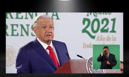 AMLO DICE QUE SI LEY SECUNDARIA DE REVOCACIÓN DE MANDATO NO HA SIDO APROBADA ES CULPA DE CARLOS SALINAS DE GORTARI<br>