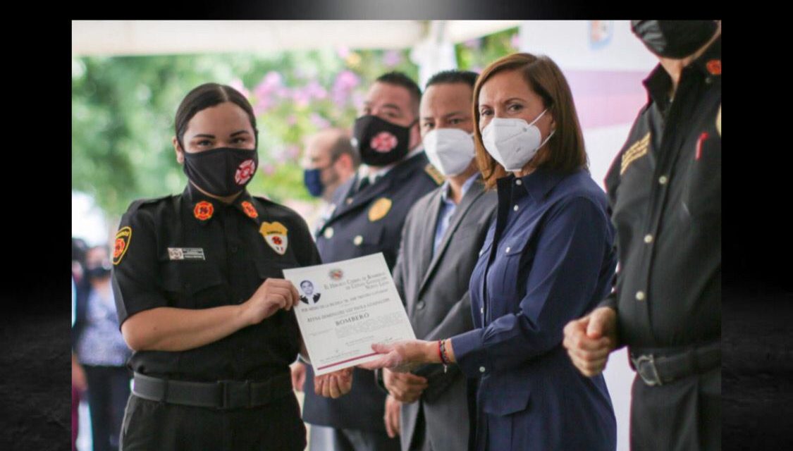 CRISTINA DÍAZ RECONOCER EL GRAN LABOR QUE HAN HECHO LOS BOMBEROS DEL MUNICIPIO DE GUADALUPE <br>