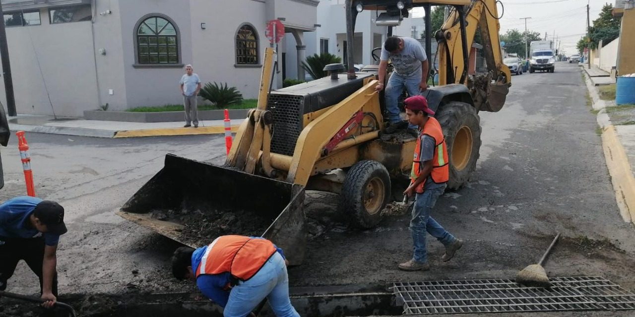 CONTINUAN LOS TRABAJOS DE LIMPIEZA DE ALCANTARILLAS EN EL MUNICIPIO DE ALLENDE