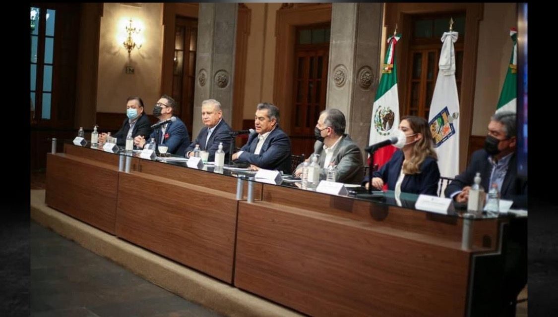 GOBERNADOR JAIME RODRÍGUEZ PRESUME SUS LOGROS EN INVERSIÓN EXTRANJERA PARA NUEVO LEÓN Y LE DICE A SAMUEL GARCÍA QUE DINERO MATA CARITA