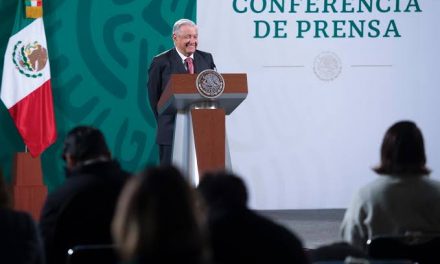 AMLO APOYA EL CAMBIO DE ESTATUA DE COLÓN POR “TLALI” <br>