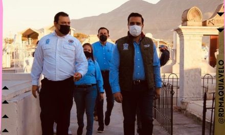 LOS PANTEONES DE SANTA CATARINA LUCEN MÁS LIMPIOS Y SANITIZADOS; EL ALCALDE JESÚS NAVA ORDENÓ OPERATIVO PREVIO A VISITA DE DÍA DE MUERTOS