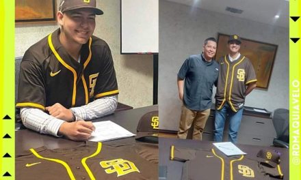 ¡ORGULLO UIVERSITARIO! ESTUDIANTES DE LA UANL LEGAN AL REY DE LOS DEPORTES POR LA PUERTA GRANDE