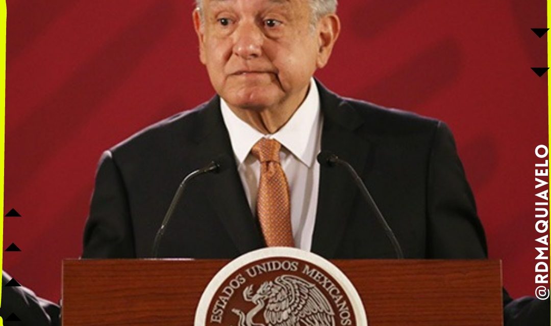 AMLO EN CONTRA DE LAS MANIFESTACIONES POR REVUELO EN AYOTZINAPA