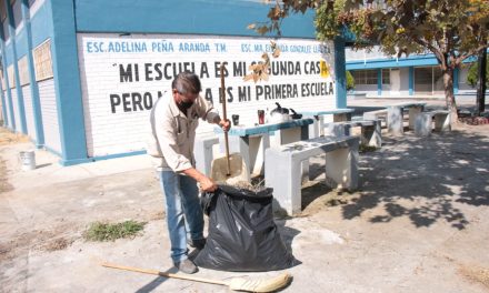 APRIETAN EL PASO EN MUNICIPIO DE JUÁREZ PARA TENER LISTAS LAS ESCUELAS ANTE EL REGRESO A CLASES